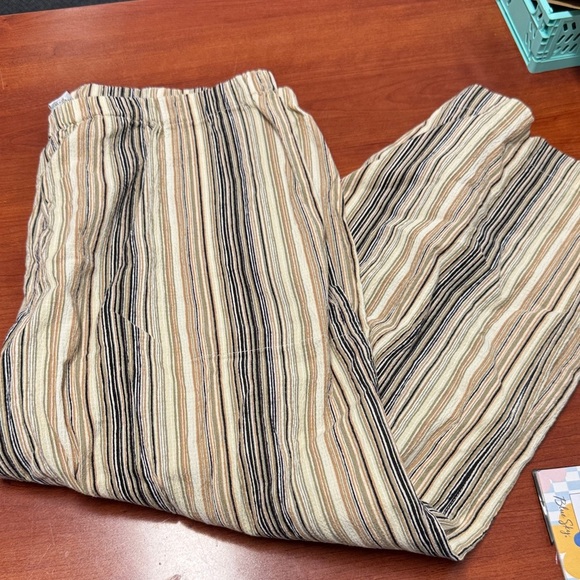Chico’s cropped stripe pants size 3 (XL) // 080606 - Picture 1 of 2